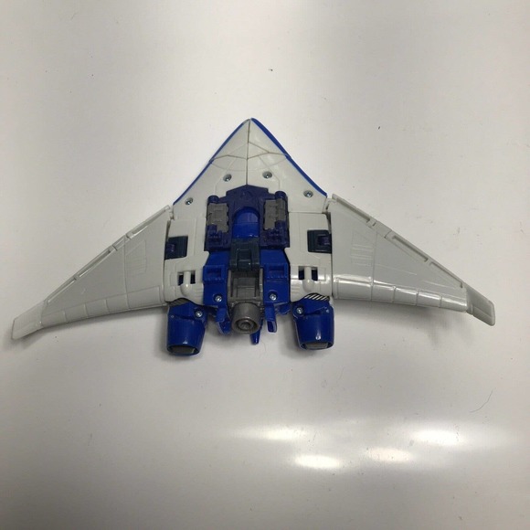 Transformers Generations Scourge Action Figure. G1 - Picture 3 of 8